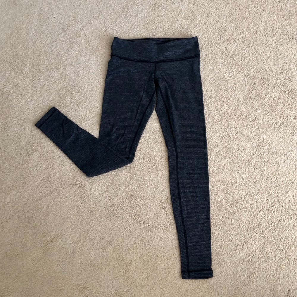 Lululemon size 8 Wunder Under Leggings